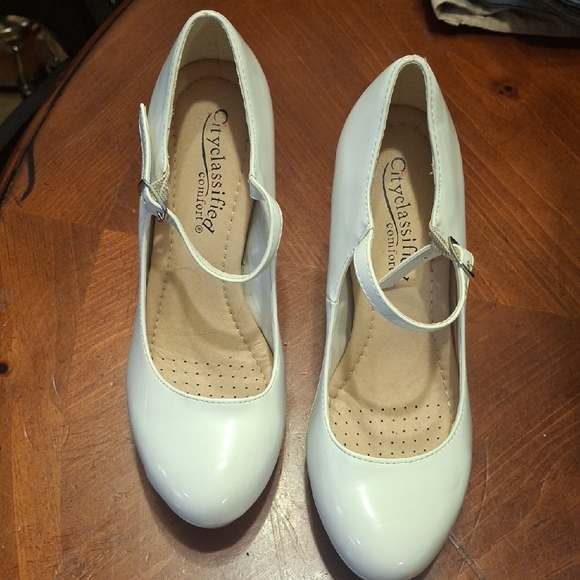 Classified  Ivory Mary Jane Dress Shoes - Picture 1 of 5